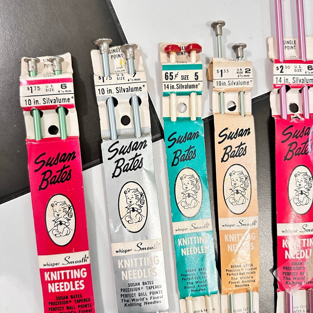 x8 Vintage Susan Bates NWT Knitting Needles - Different Gauges & Holder - Picture 14 of 14